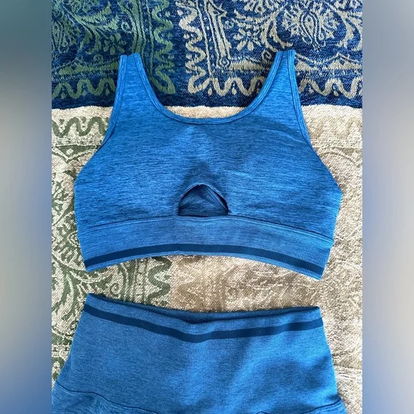 Buffbunny Baked Blue BBL Seamless Bra and Shorts Medium 💙